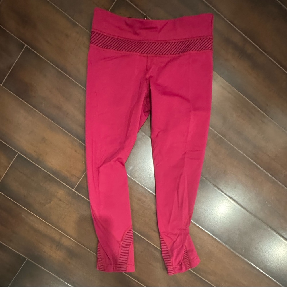 Lululemon Athletica pink:maroon with dark purple leggings - inspire crop 27”